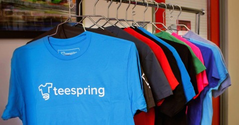 103677106-Teespring_rack.1910x1000